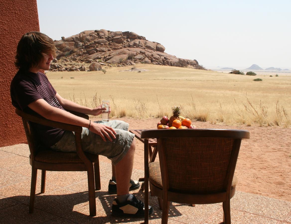 Namib Naukluft Lodge Solitaire Exteriör bild